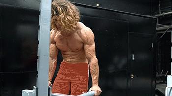 练胸肌是先练上胸还是下胸,5个动作打造饱满的胸肌