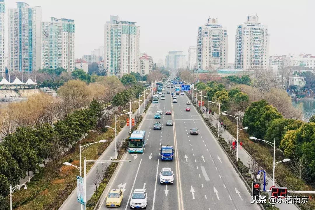 在南京生活了十几年感慨,在南京生活感觉怎么样