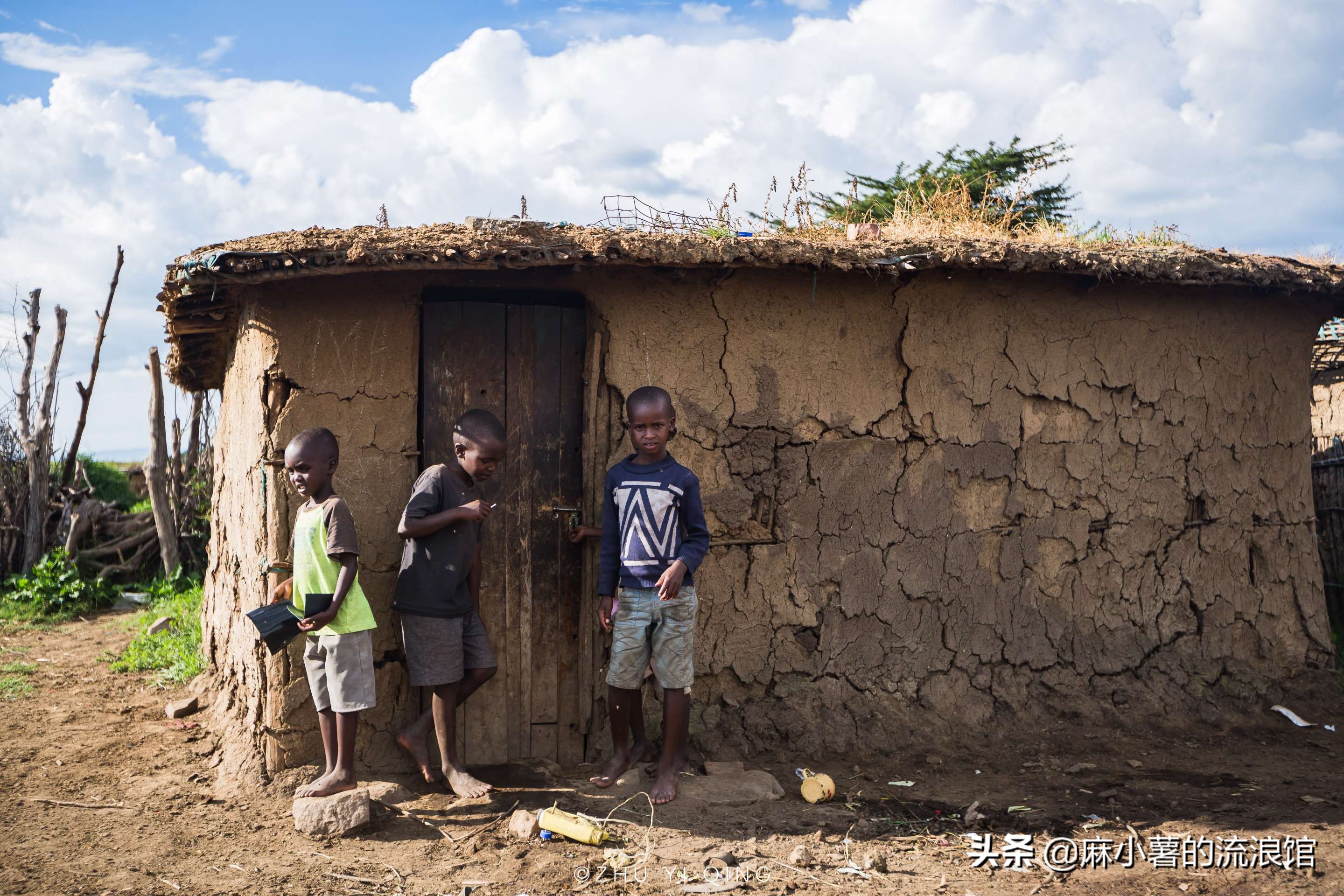 非洲草原隐居着一神秘部落，肯尼亚马赛人，弹跳力十足出门带木棍