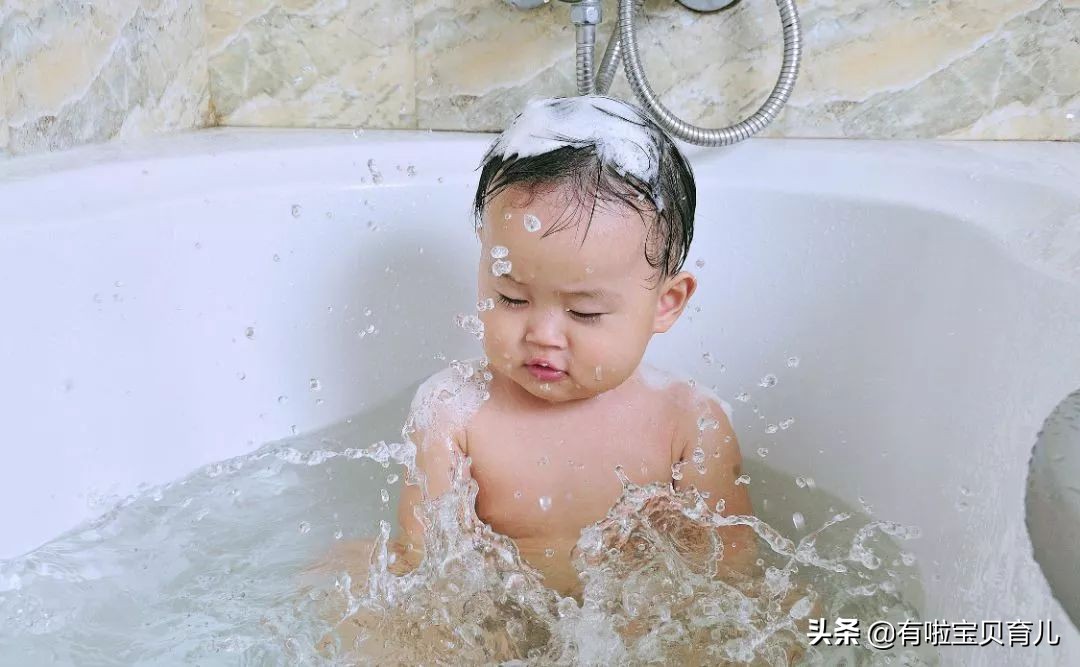 疫情期间如何给宝宝洗衣服,疫情期间怎样给孩子洗澡