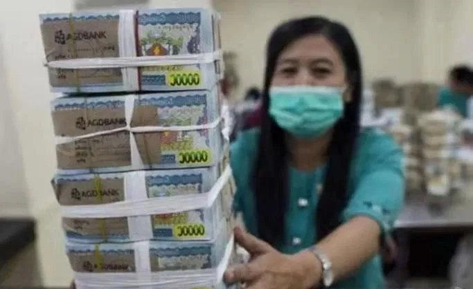 缅甸曼德勒翡翠市场淼淼珠宝,缅甸曼德勒翡翠市场成品100万手镯