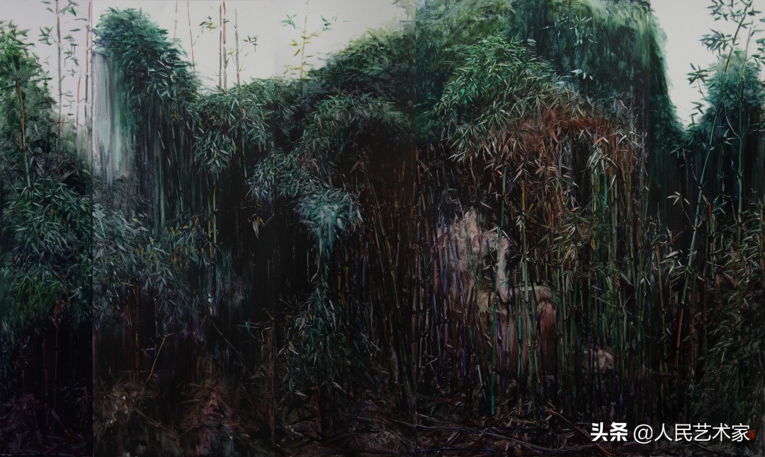 女性艺术展当中竟然出现了男人体？这件不可思议的事情，就发生在戚亚红身上