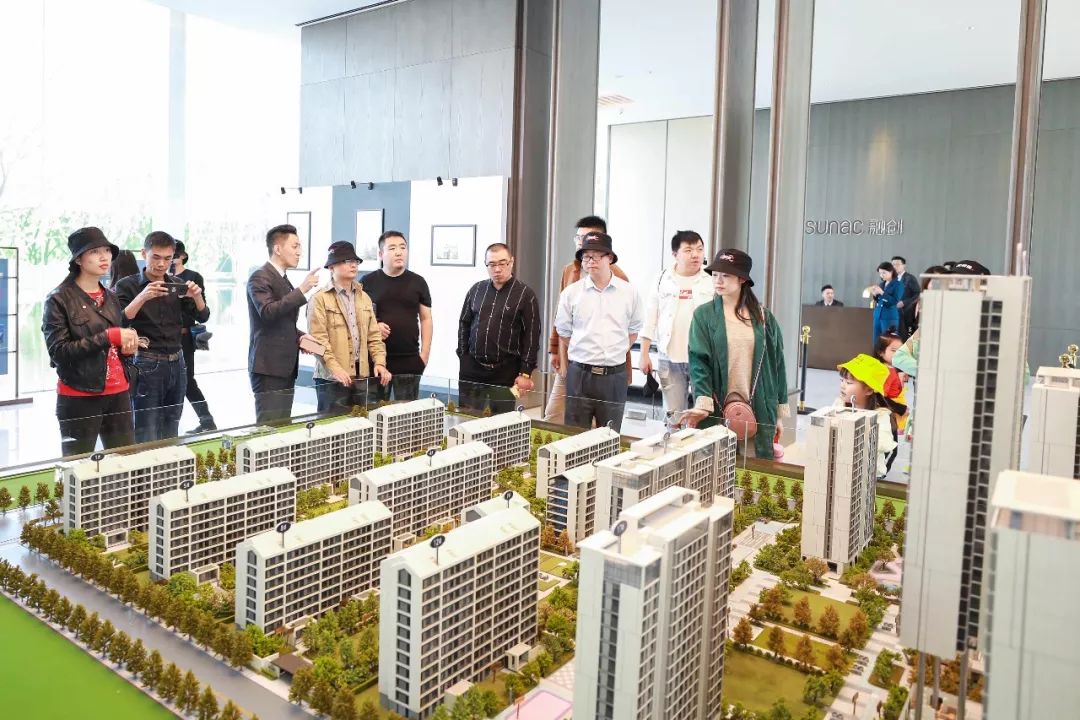 小鱼儿的旅行团|融创金地亲子媒体行，携手启幕城市华章