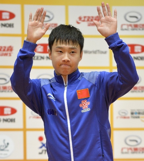 体坛漫慢评|怒吼庆祝，赢球的乒乓小将“C罗附体”