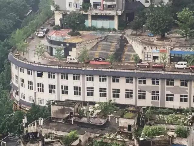 天路天路，难得一见！震撼你的双眼