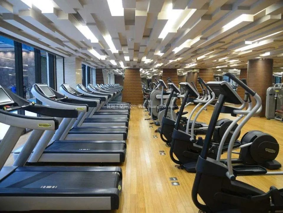 「健康游」运动还是养生？新亚洲体育城陪你度过冬日时光……