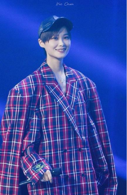 李宇春眼妆新歌,李宇春眼妆教学