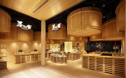 看日本老店的另类救赎！实体店还能这样玩？！