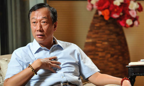 同样都是弟弟，老王拿出10个亿来分，台湾“首富”却给弟弟巴掌