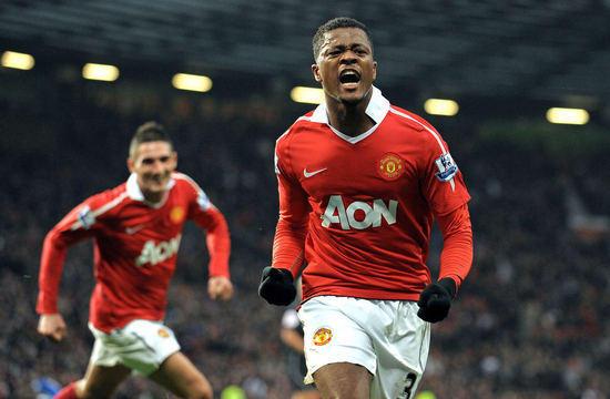 埃弗拉庆祝曼联夺冠,足坛故事录