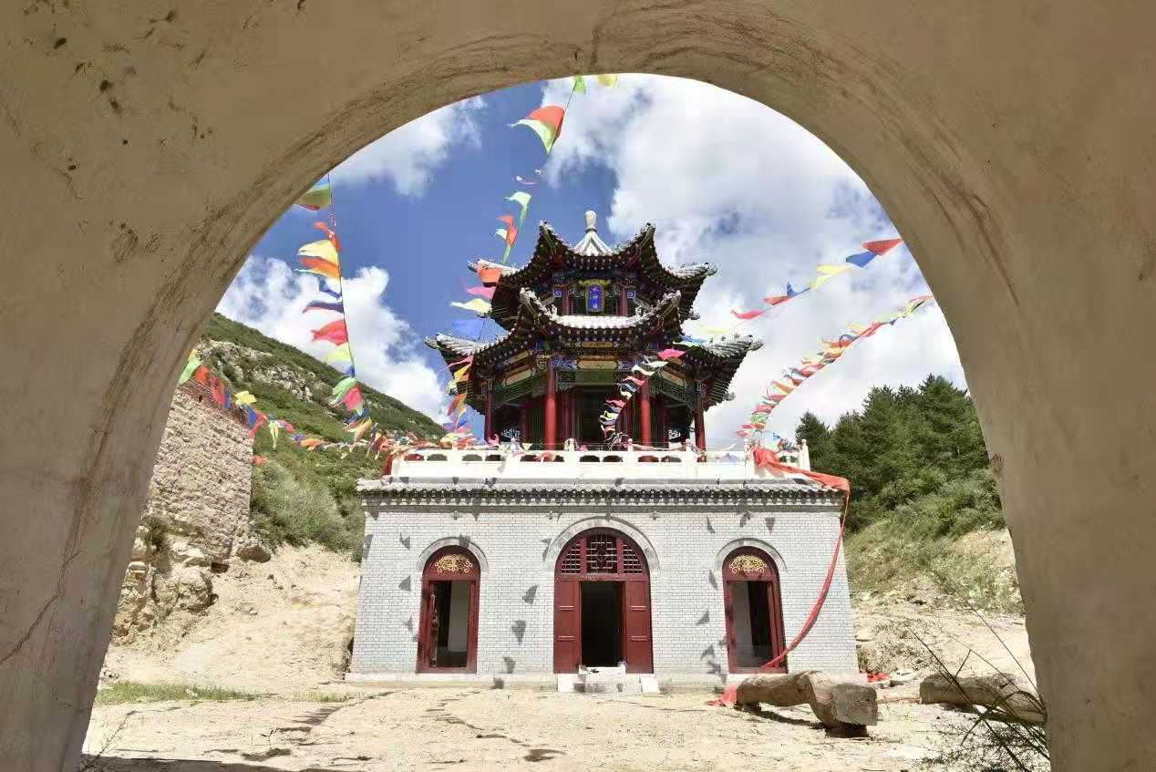 试问大郎何许人?静乐桃子山“大郎庙”供奉神灵变迁之探究