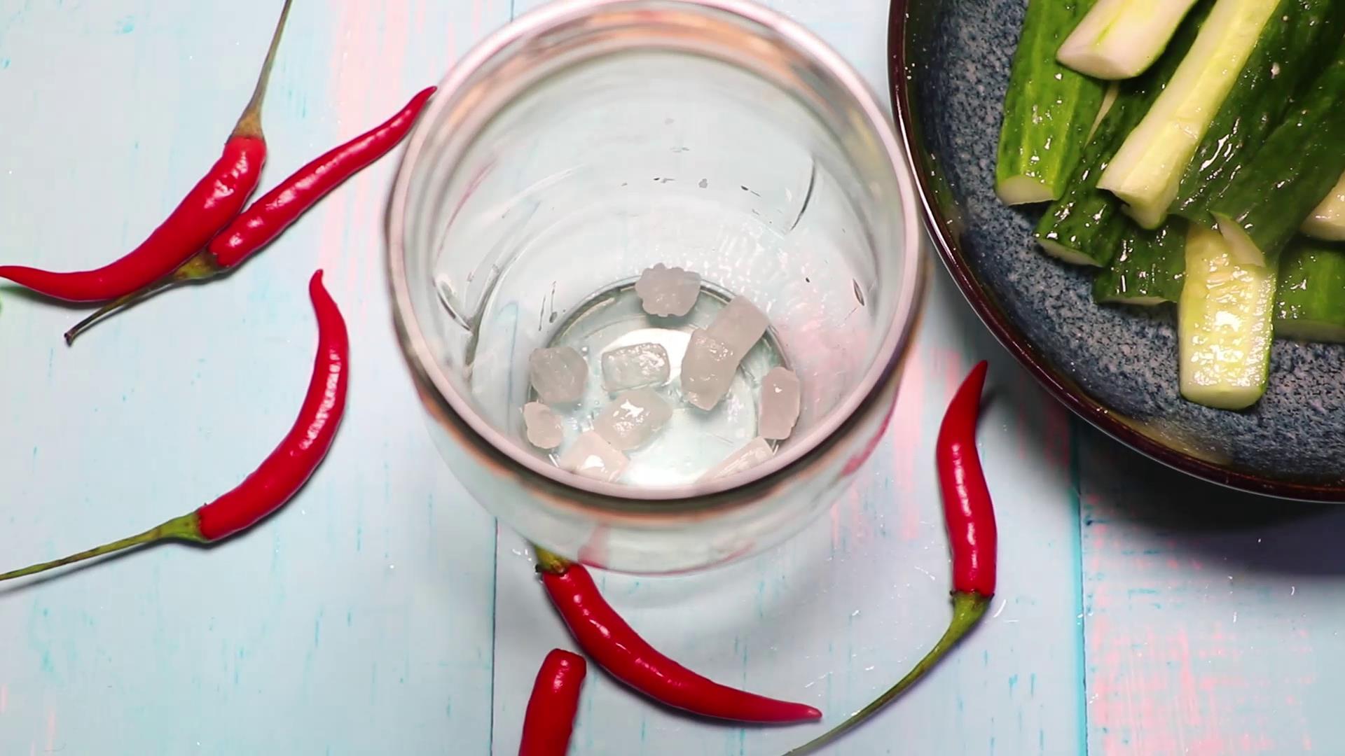 怎样腌黄瓜又脆又好吃,学会一招腌黄瓜保证又脆又爽口