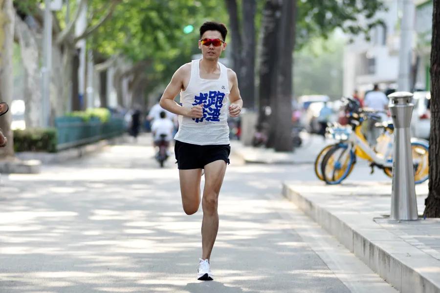 夏天出汗多是好处还是坏处,夏天出汗对排出湿气有好处吗