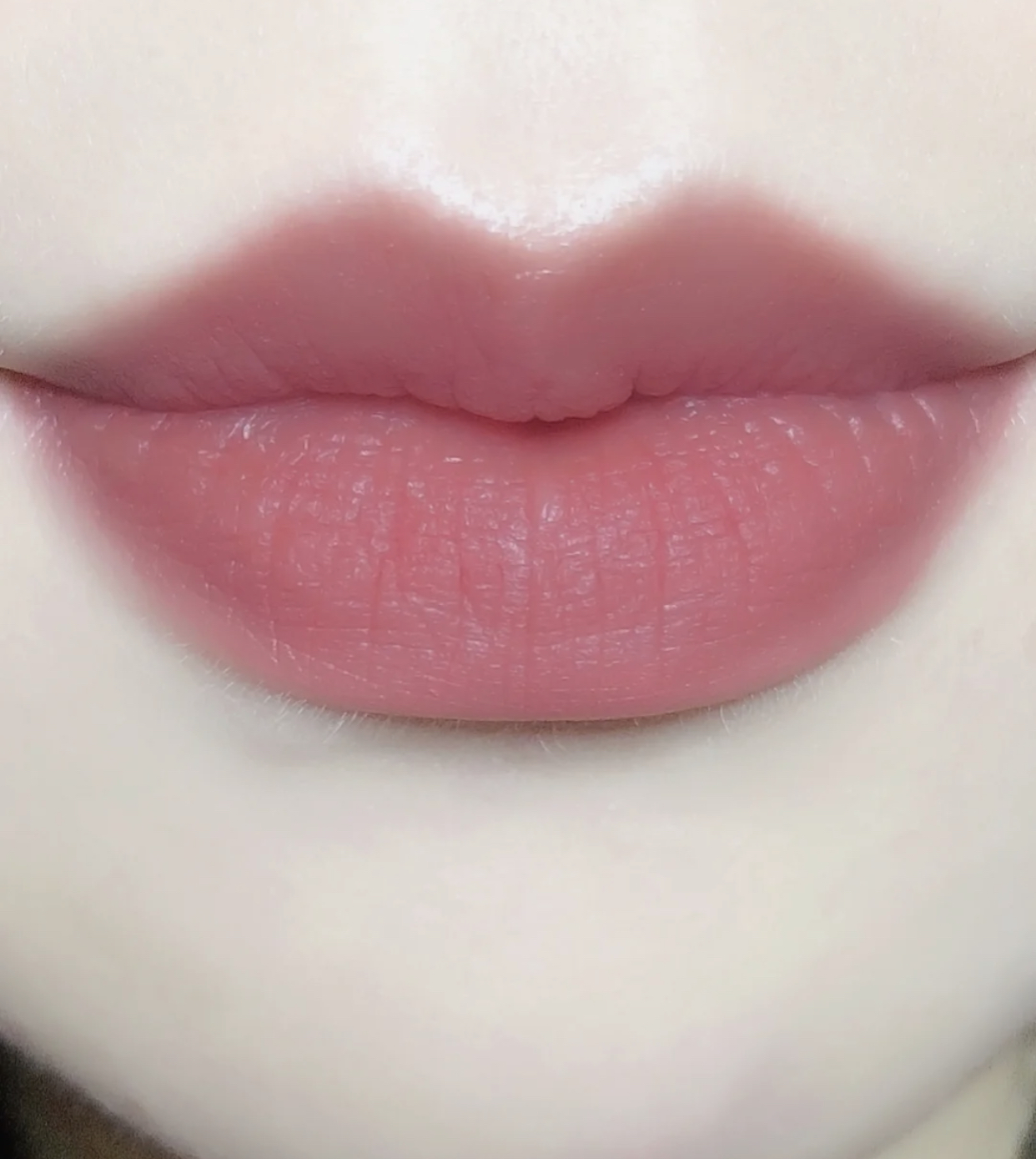 低调又不失气质的豆沙色,这四种颜色超级显白