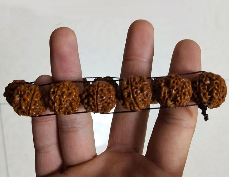 108金刚菩提子头尾刷法,金刚菩提108颗头尾怎么打底