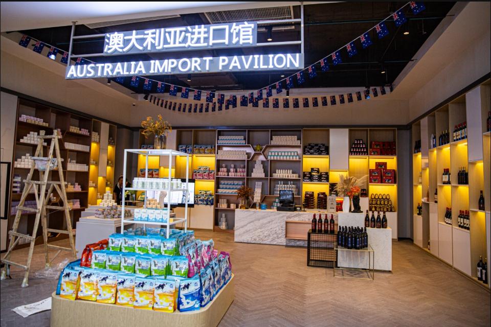 杭州湾全球贸易港开业人山人海,杭州湾国际商贸港