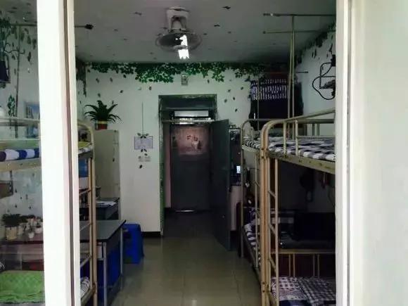 西安商贸科技技术学校宿舍,西安高新职业技术学院宿舍