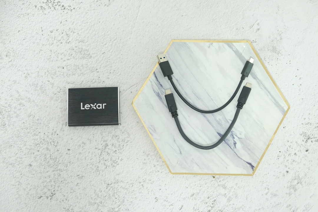 三星闪迪移动固态哪个好,闪迪跟三星内存卡哪个好