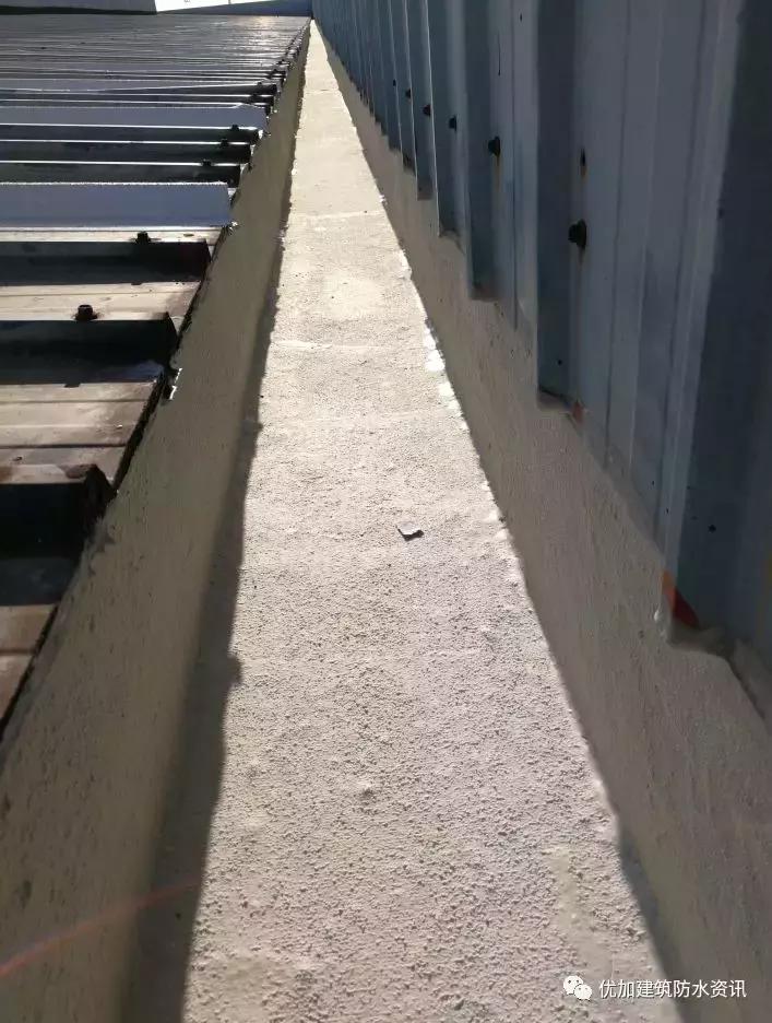 金属水槽渗水怎么补救,水槽底下接口漏水怎么补救