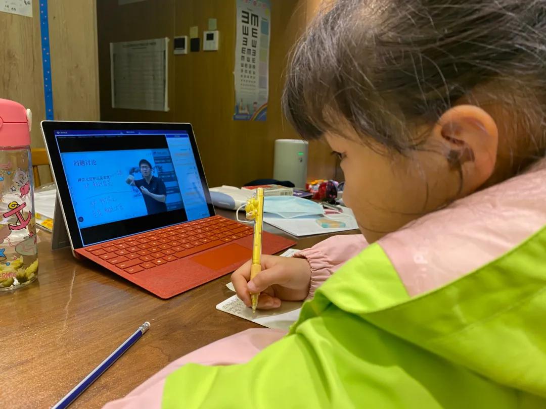 给暖暖讲了三年大语文,我发现可能连方向都走错了