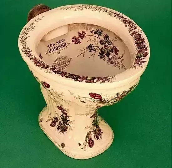 侵华日军喝马桶里的水，有几分可信？从马桶历史来分析