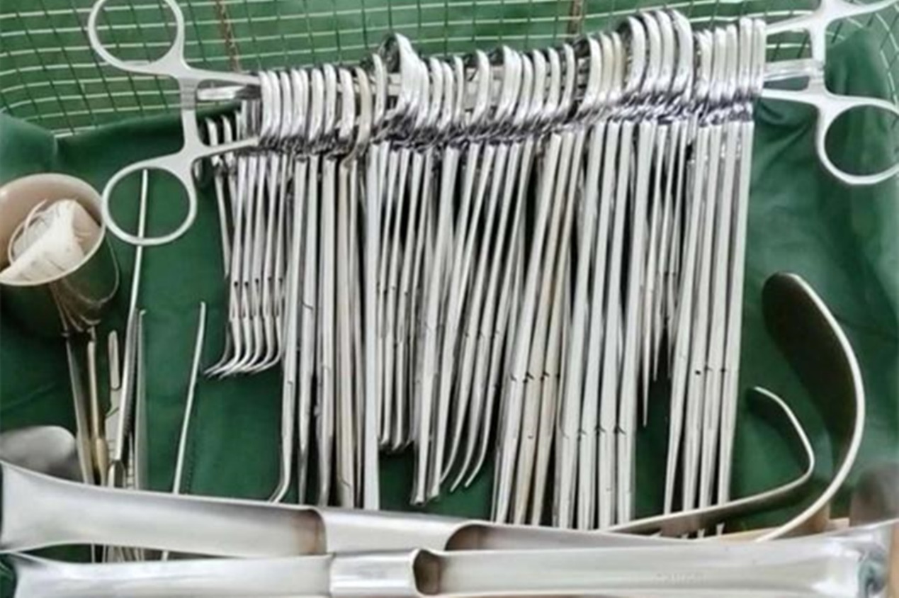 剖腹产手术的真实流程,剖腹产用到的器械