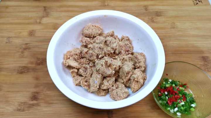 粉蒸排骨做法最正宗的做法,粉蒸排骨的家常做法最正宗的