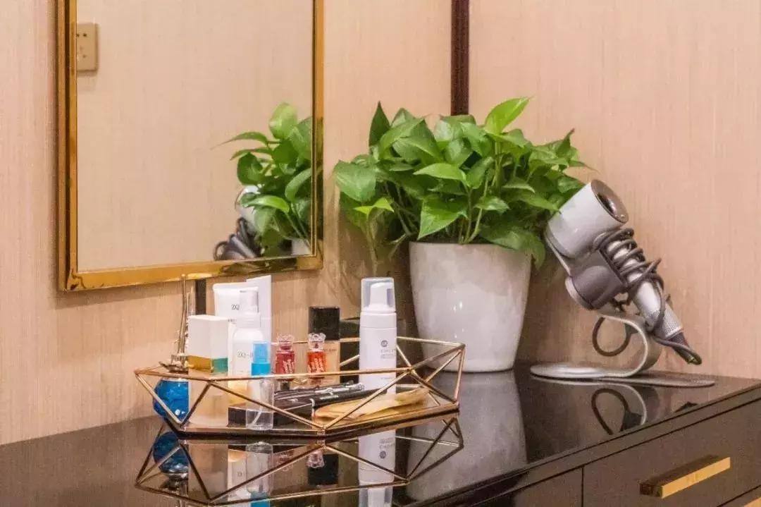 火爆欧洲、迪拜的“漂浮舱”来天津了！躺45分钟等于睡眠8小时