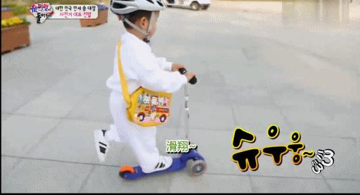 表情包男孩民国长大了,表情包小男孩宋民国素材