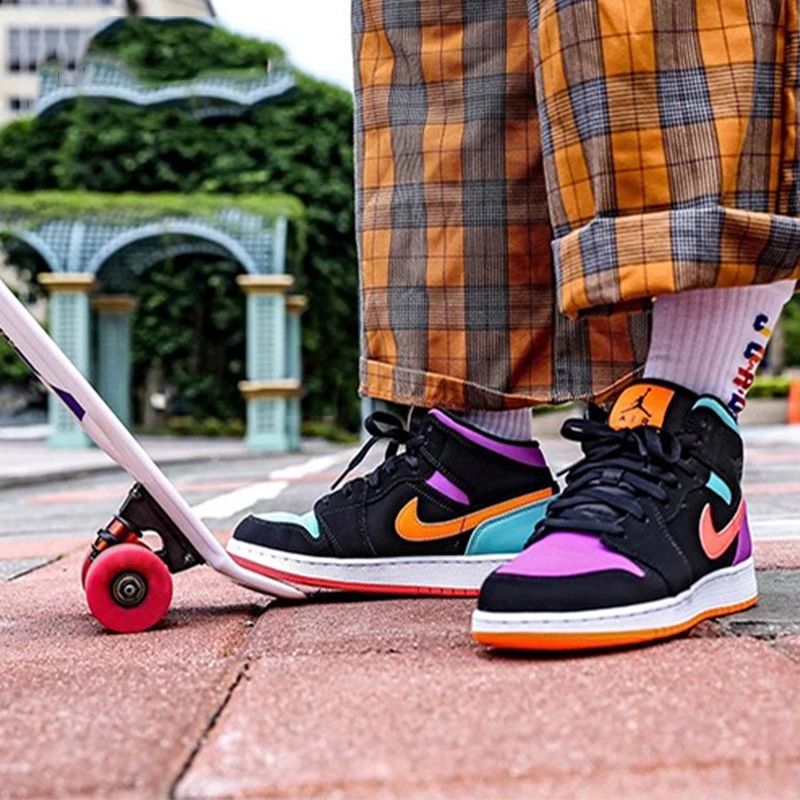 你最喜欢的湖人球员是谁,你最喜欢的湖人球员是谁奥尼尔