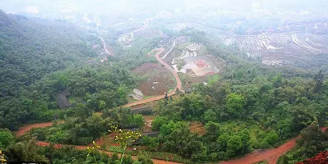 乐山大佛为何不属于石窟,乐山不止有大佛还有美食