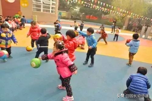 幼儿园小朋友喜欢玩的游戏,幼儿园师幼互动球类游戏大全