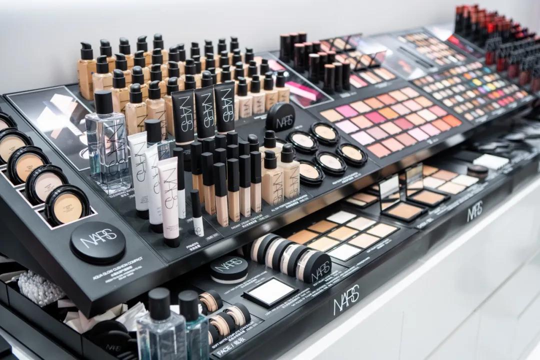 火爆全网的美妆店,美妆店火爆现场