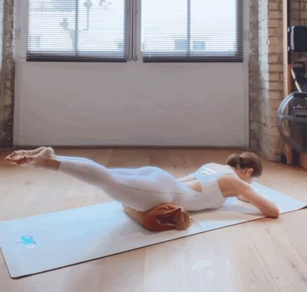 大腿内侧肉多又松弛？1套动作帮你解决难看的大腿“拜拜肉”