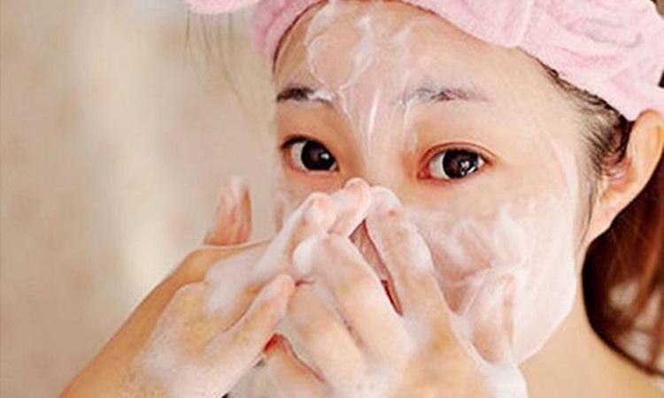 美白洗面奶靠谱不,美白洗面奶测评氨基酸洗面奶