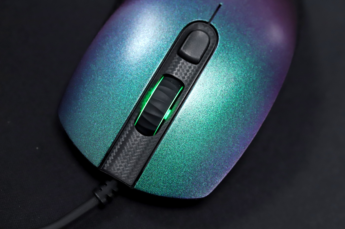 生物转色+轻量化,QPAD推出DX-30E碳贝版电竞鼠标