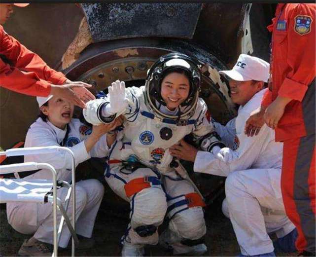 宇航员返回地球后，为什么会出现一些“特殊症状”！