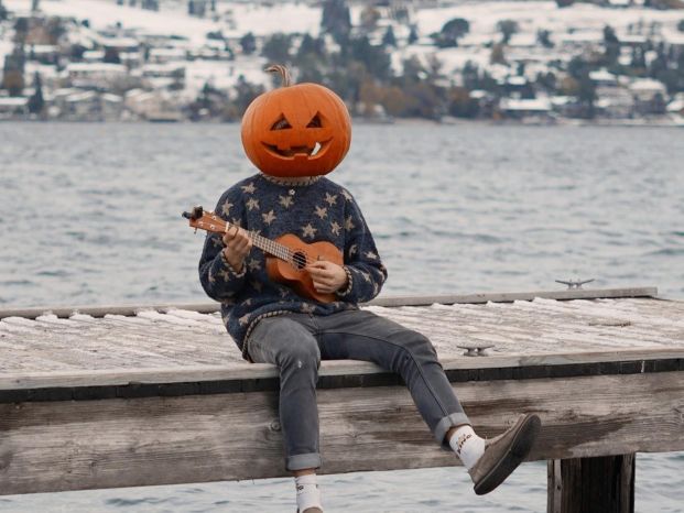 富人眼中的许三观卖血记,许三观卖血记给现在的生活的启示