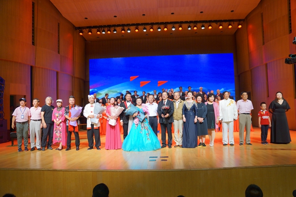 心留在陕北原唱完整版广场舞,心留在陕北伴奏