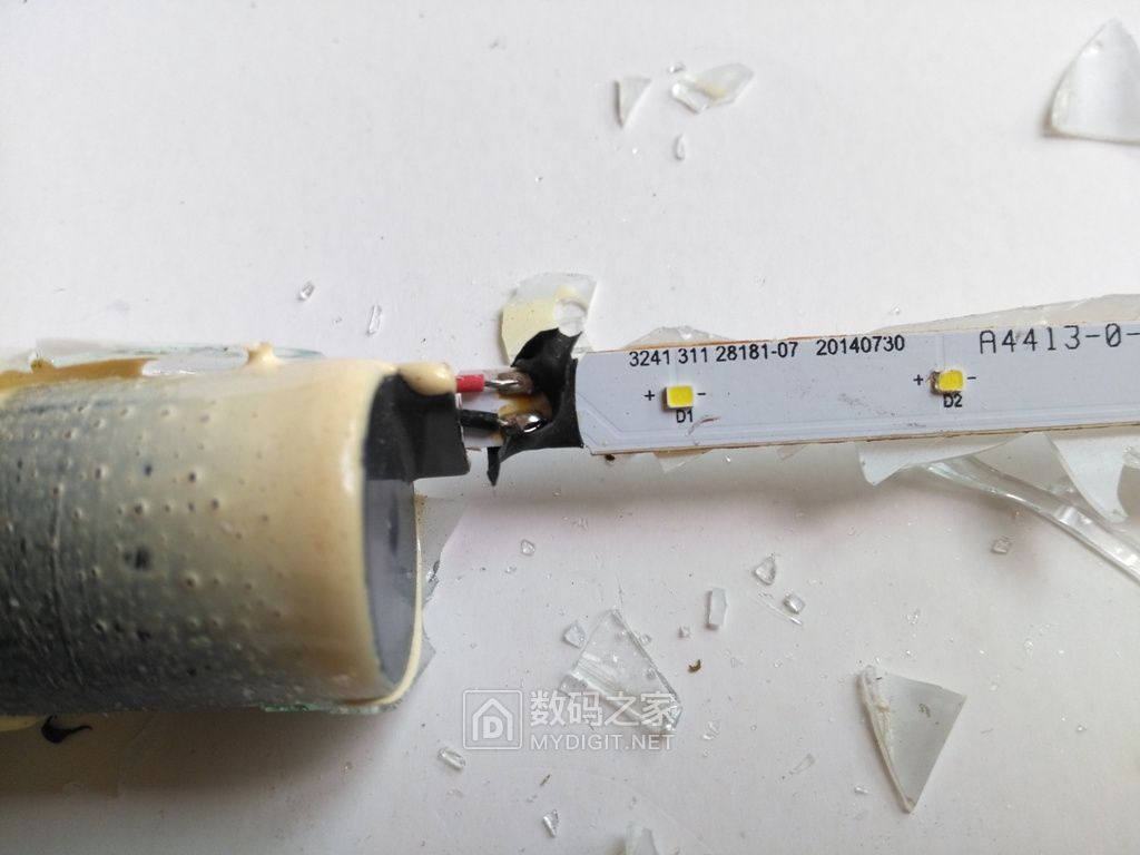 飞利浦一体日光灯拆解,飞利浦飞凡灯管维修