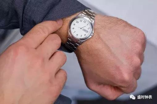 知道这些戴表小贴士,假期出门浪超安心