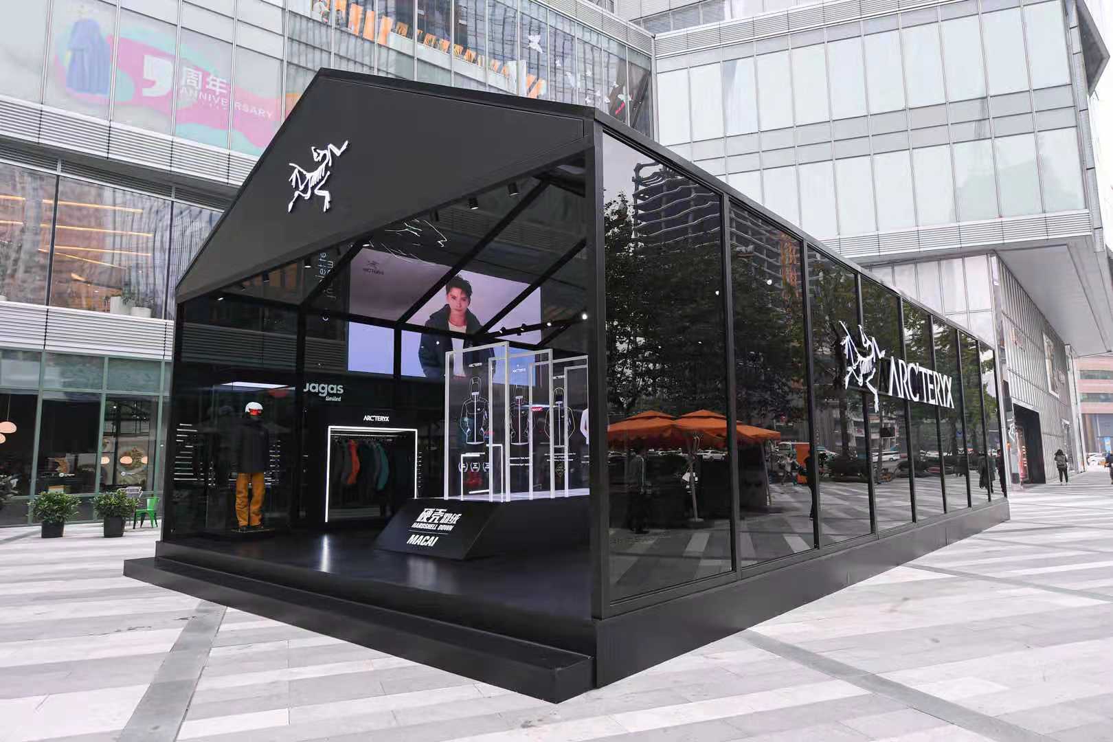 李佳琦和徐正溪一起买菜？“户外爱马仕”始祖鸟这回玩的超硬核