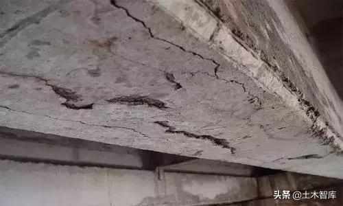 混凝土楼板开裂原因和处理方法,混凝土道路开裂原因及处理方法