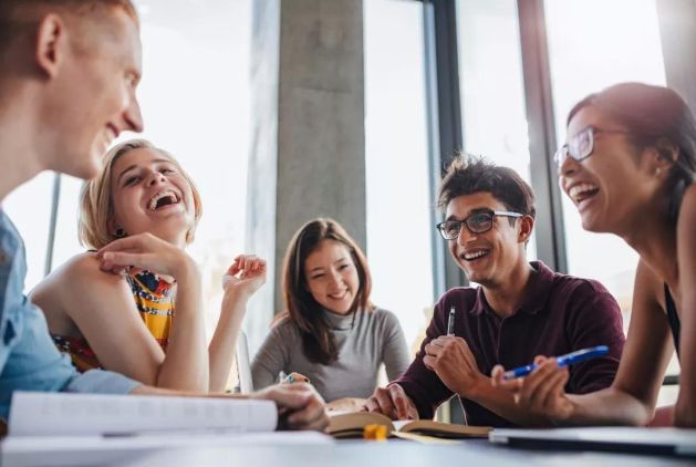 怎么缓解职场工作枯燥疲惫感,职场打工人如何缓解工作疲劳