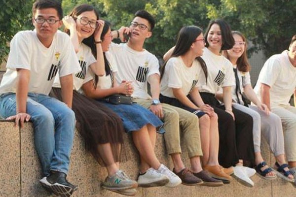 中考的定向招生和统招有什么区别,中考定向分配和统招有什么区别