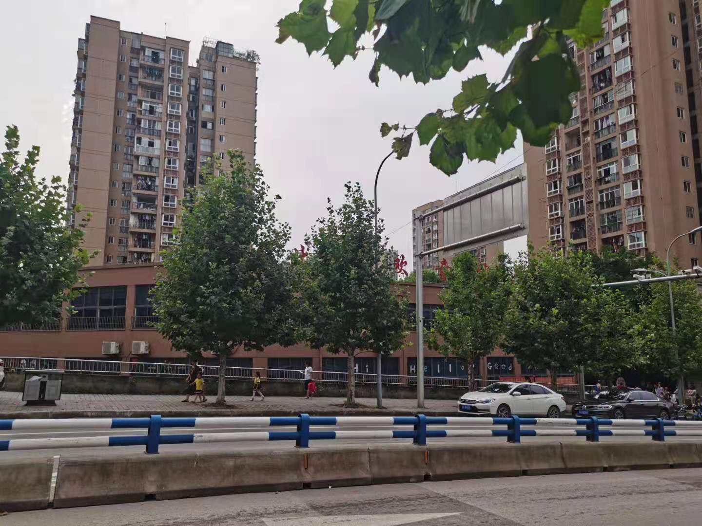 离蔡家的龙湖商业最近的这个小区怎么样?柠檬谈小区之北城未来