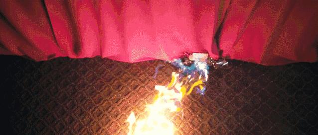 「啪啪」就会死!只有处女才能活到最后...