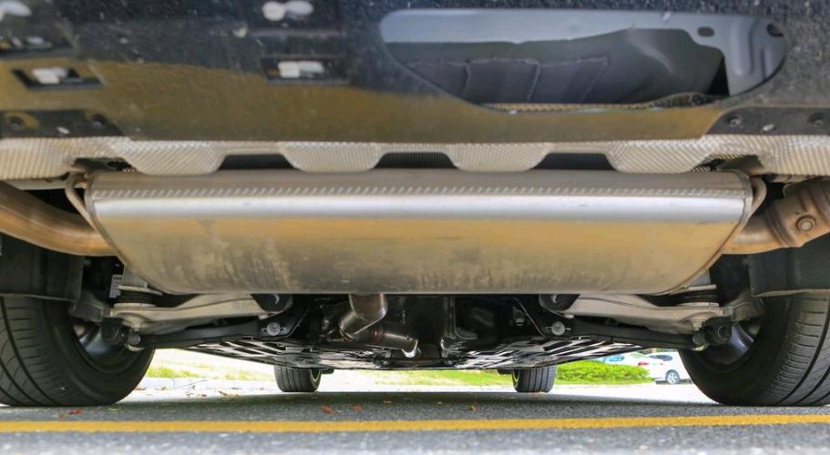 试驾沃尔沃s90t8顶配,沃尔沃s90试驾车一般几折出售