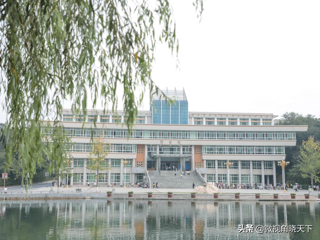 信阳师范学院：回眸但觉烟色浅，不知春意入师院