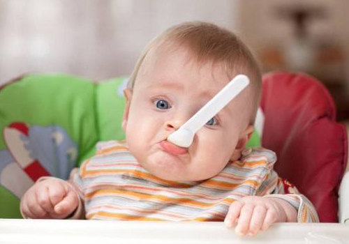 6个月宝宝添加辅食不拉屎怎么办,6-7月婴儿一天喂几次辅食食谱大全